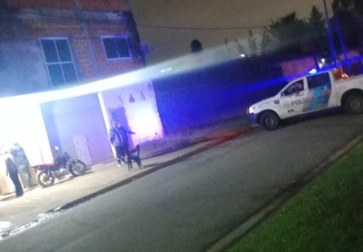 Tragedia en Virrey del Pino: asesinaron a un hombre mientras esperaba a su esposa en una rotisería