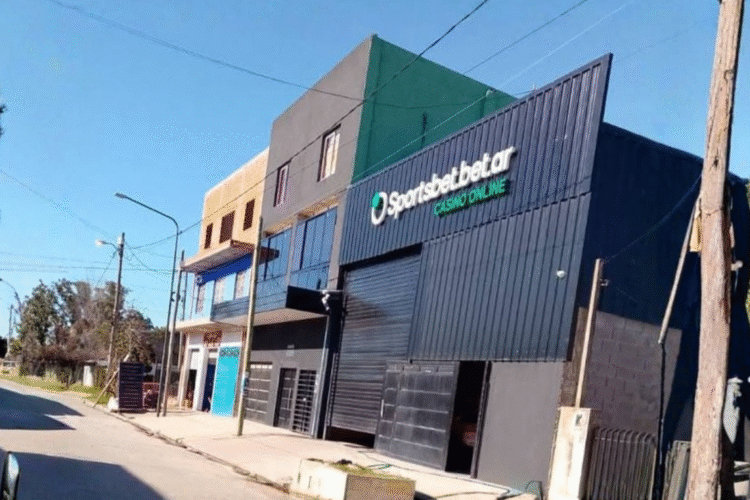 Detienen al cabecilla de una megared de lavado de dinero con base en Virrey del Pino